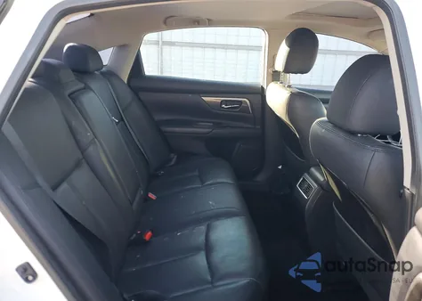 2015 Nissan Altima 2.5 from USA, damaged, VIN 1N4AL3AP7FN311984